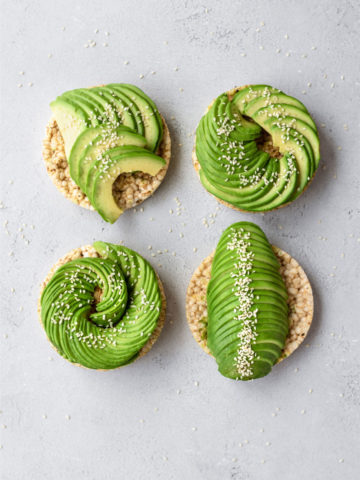 4 avocado rice cakes in a grid