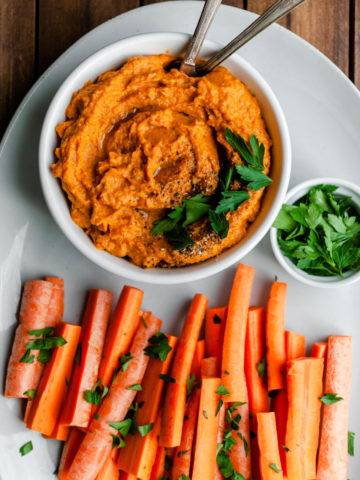 carrot dip with carrot slices
